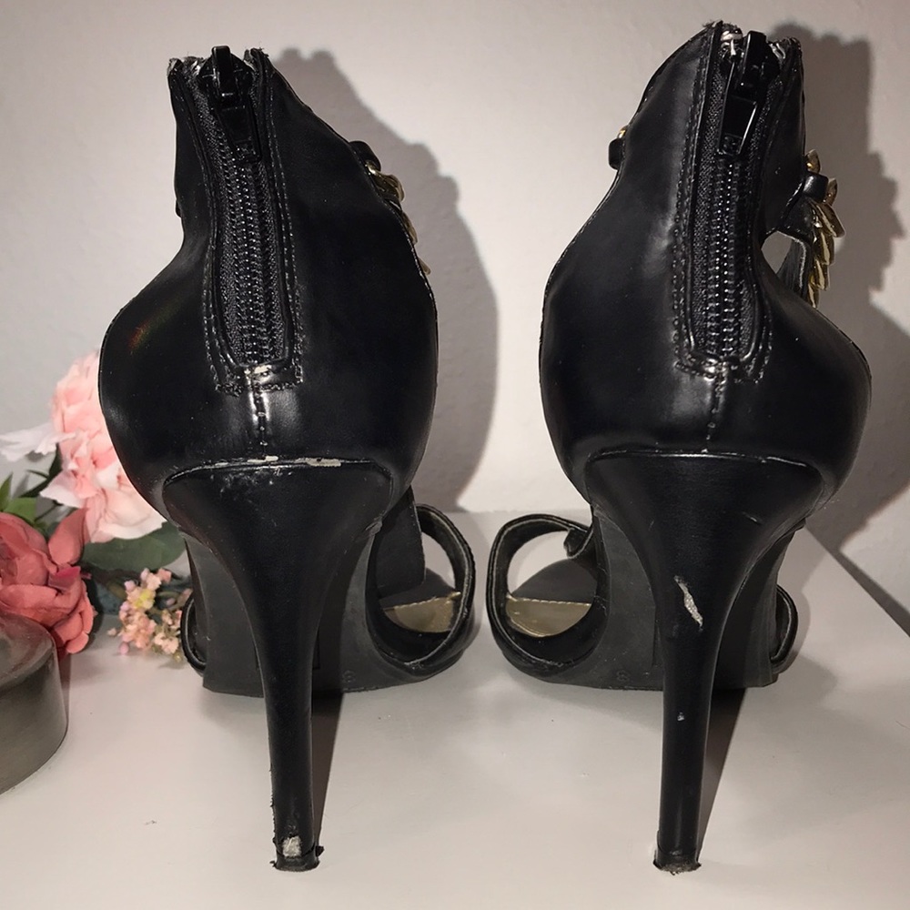 Heels - Picture 6 of 8